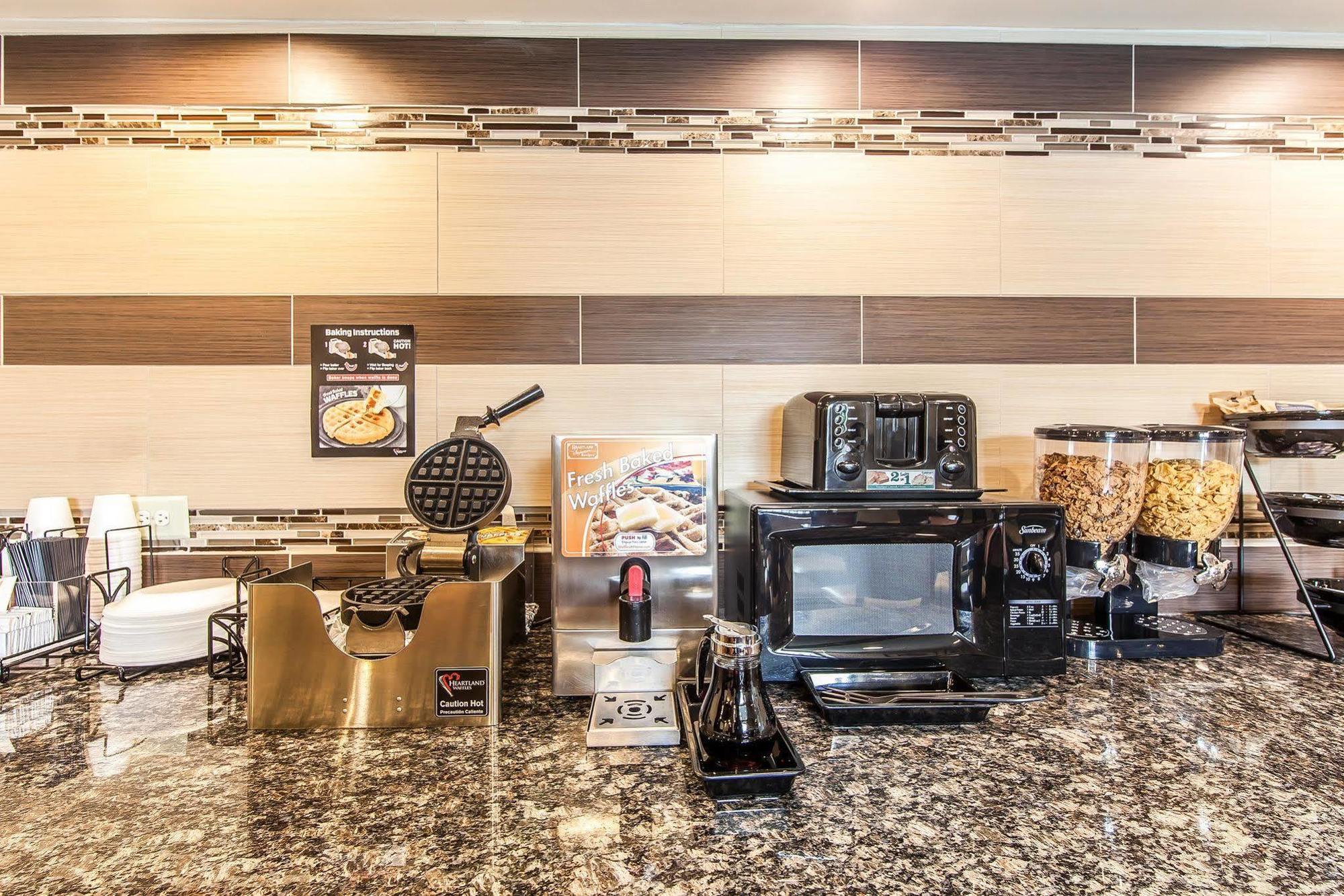 לנור סיטי Econo Lodge מראה חיצוני תמונה