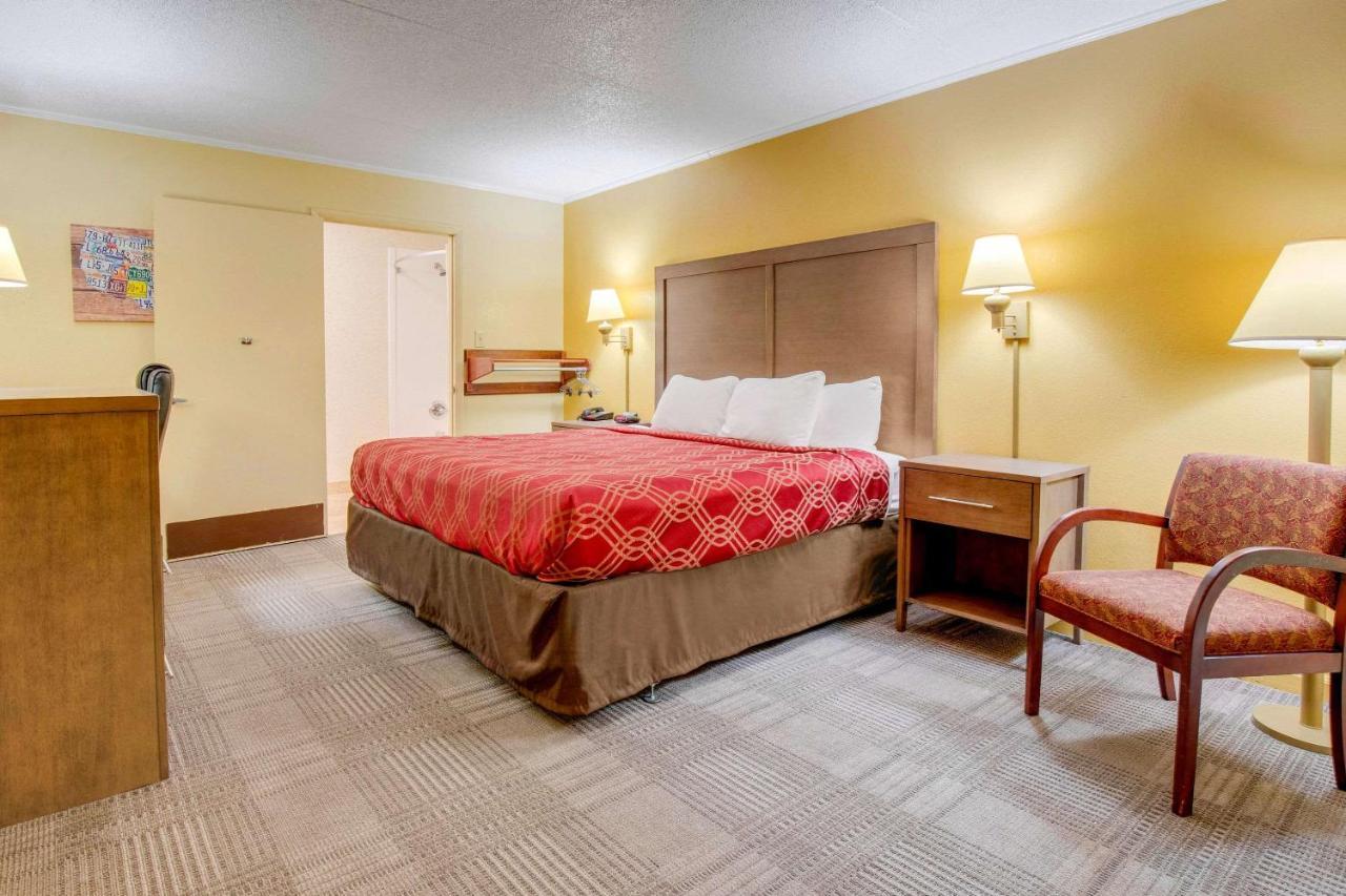 לנור סיטי Econo Lodge מראה חיצוני תמונה